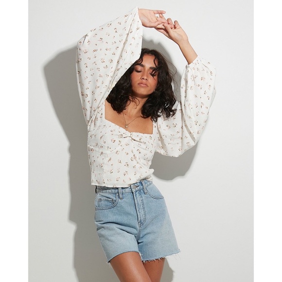 Billabong Romantic Peasant Top - Picture 3 of 10